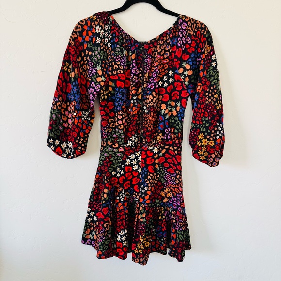 FARM Rio Dresses & Skirts - Farm Rio Wild Flower Puff Sleeve Dress